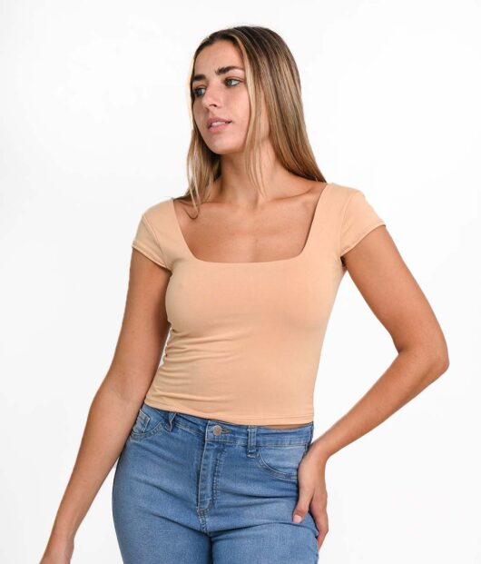 REMERA ESCOTE PRINCESA